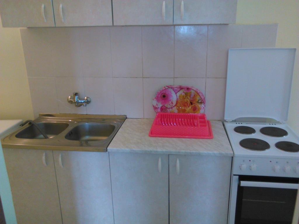 Apartmani Pikula Sutomore Buitenkant foto
